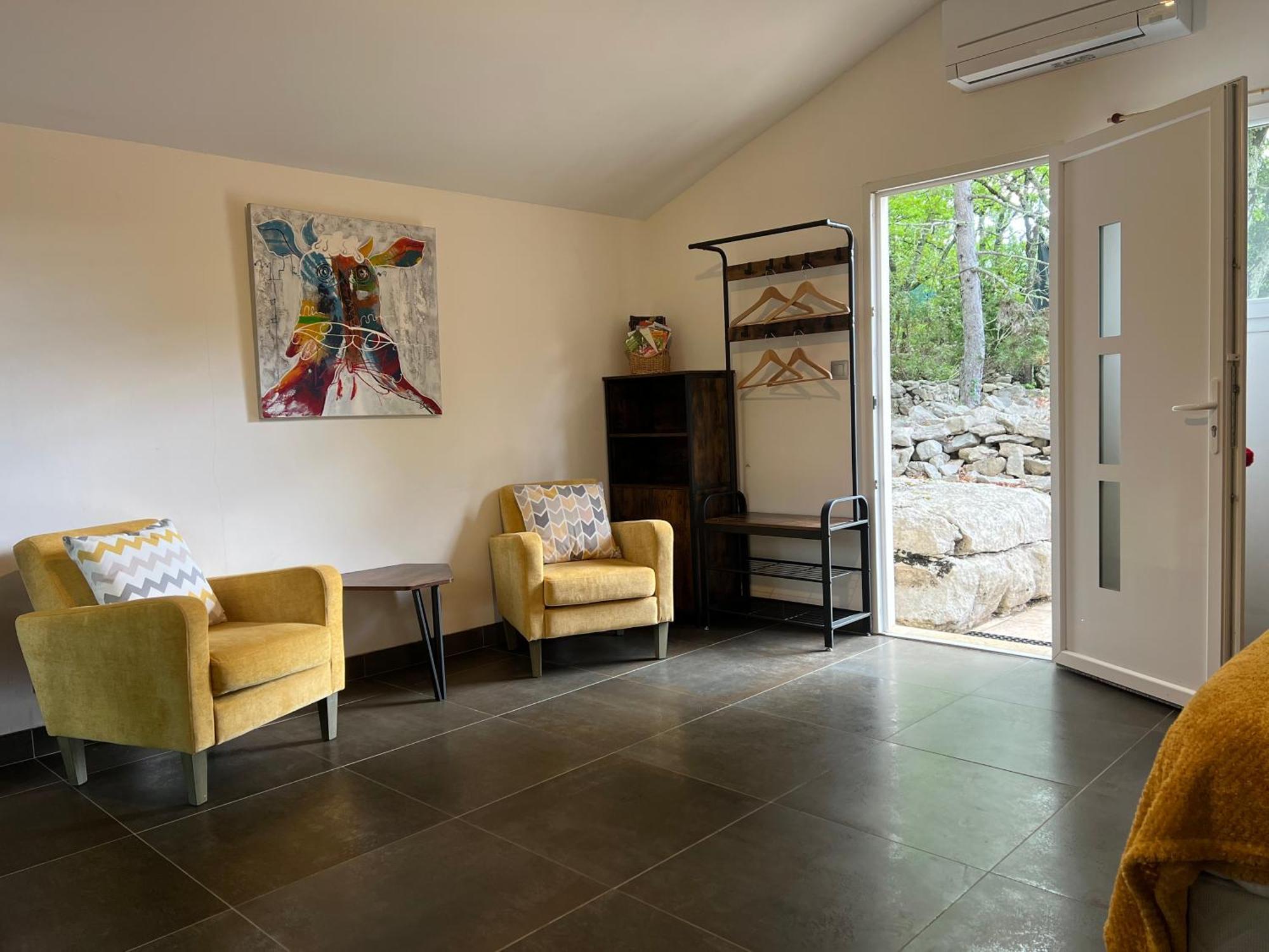Le Mazet, Studio Avec Terrasse Et Acces Piscine Saint Alban Auriolles Exterior foto